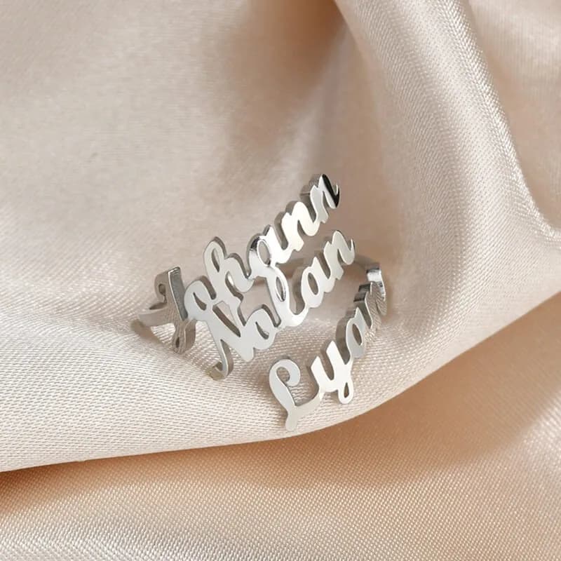 Bague Personnalisée avec Plusieurs Prénoms (1 à 4)