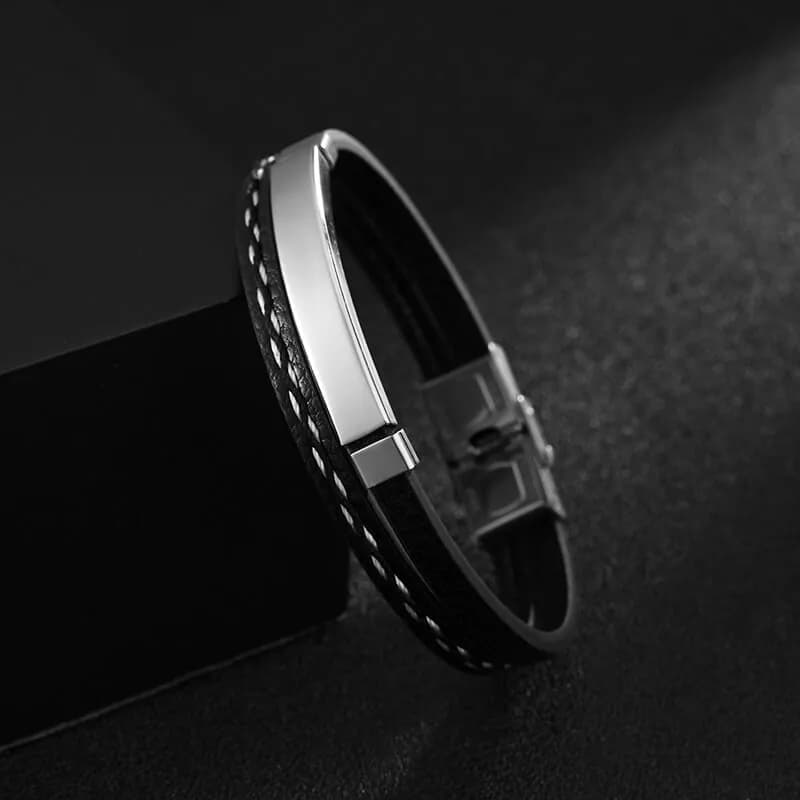 Bracelet homme personnalisé en cuir (gravure blanche ou noire)