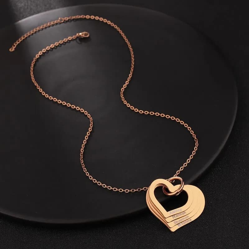Collier multi-cœurs prénom
