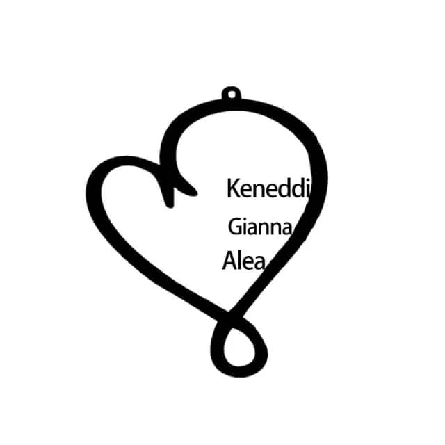 Collier personnalisé avec plusieurs prénoms en forme de cœur (1 à 6 prénoms)